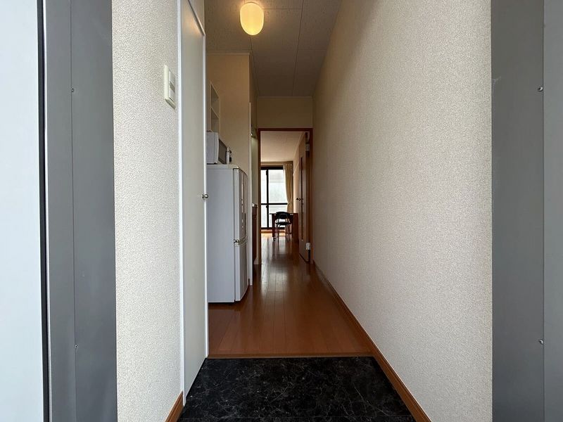 レオパレスミユフィーユ 玄関