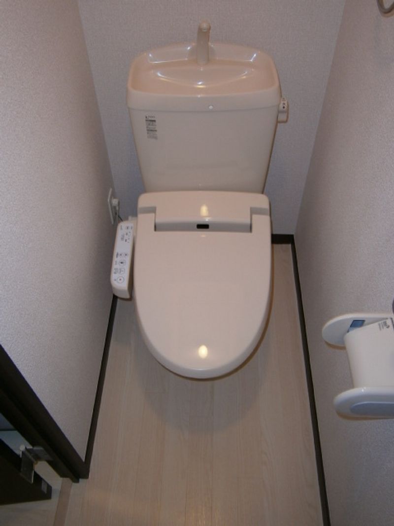 LEONEXT Estrelita Nhà vệ sinh