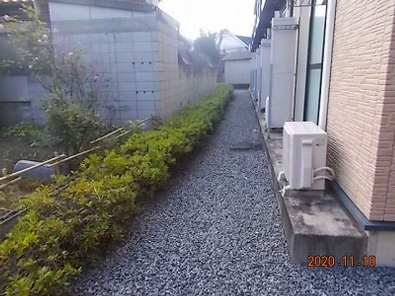 レオパレスロワゾ　ブルー 庭