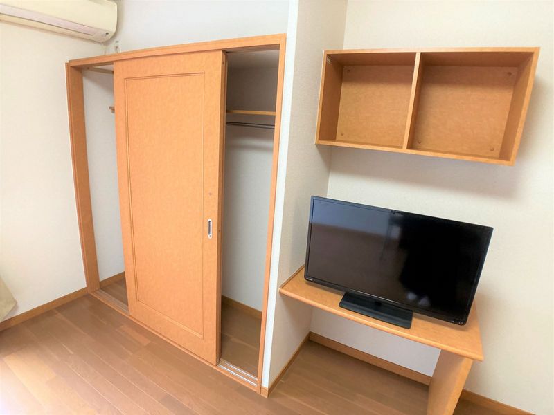 レオパレスチェリ 収納