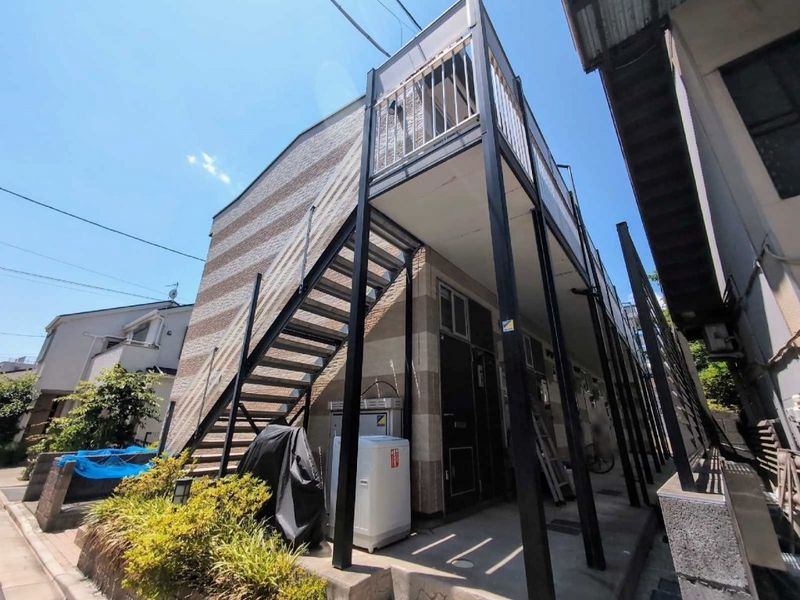 レオパレスＭａｉｓｏｎ　Ａｏｙａｍａ 外観