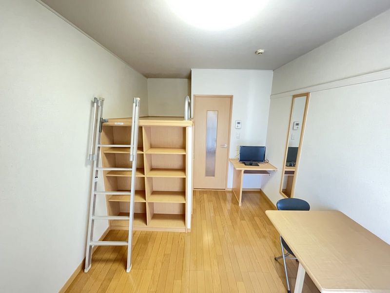 レオパレスボー　ビラージュ 居間