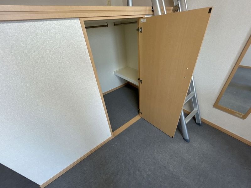レオパレスエミールプラザ 収納