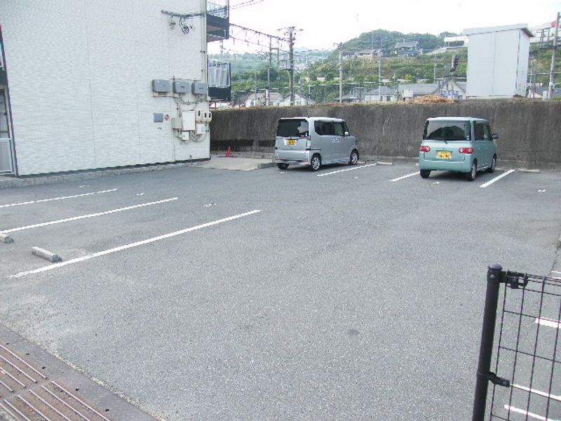レオパレスＳＥＮＯＵ 駐車場
