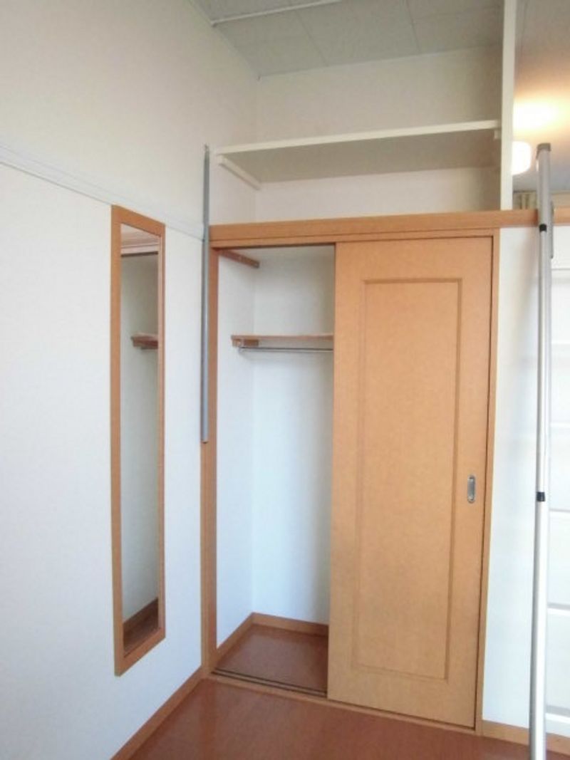 レオパレスいずみ２ 収納