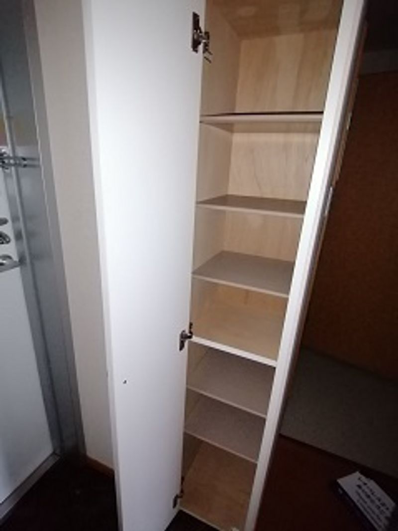 レオパレスフォレスト 収納