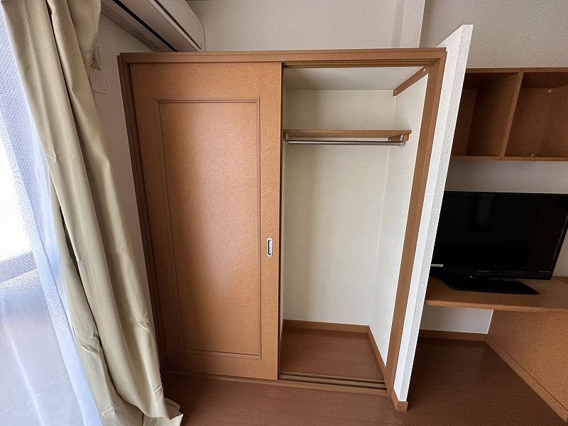 レオパレスカトレアⅡ 収納