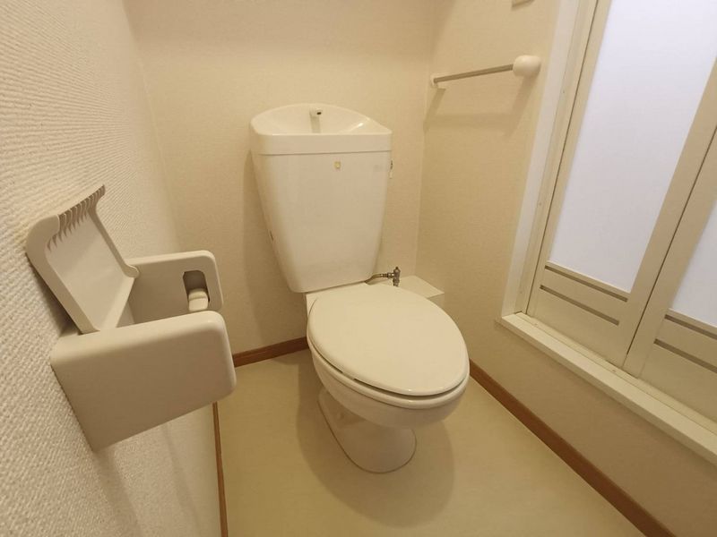 レオパレスＹカネミツ　二番館 トイレ