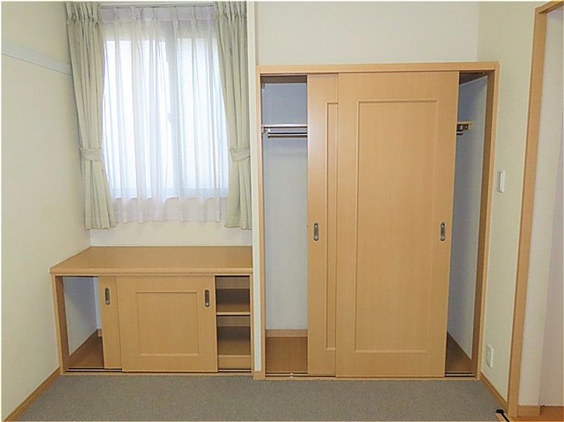 レオパレスすずらんⅡ 収納