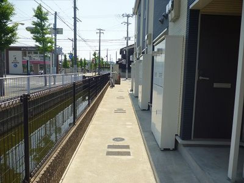 レオネクストＣｏｍｆｏｒｔ松風 玄関