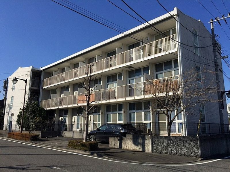 レオパレスヴィルヌーブ 外観