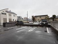 ミランダクレールコート新里 駐車場