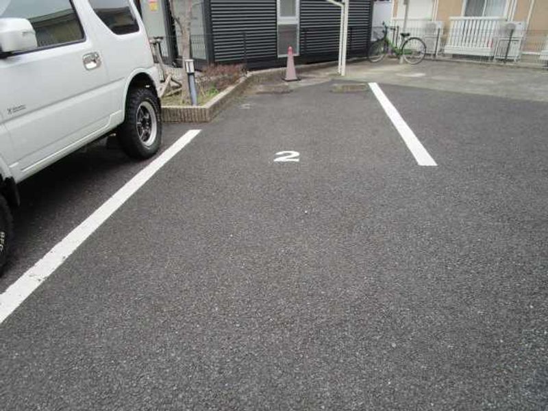 レオパレスシマノ 駐車場