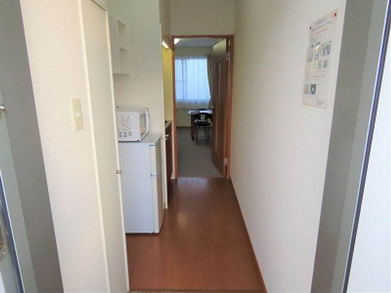 レオパレス田園 玄関