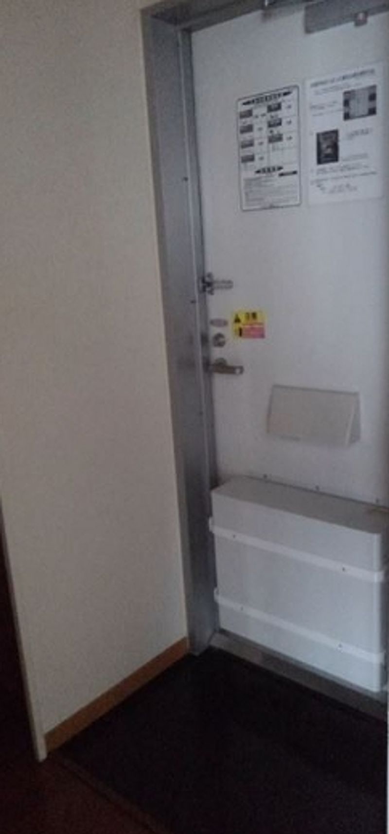 レオパレスエスペーロ本町 玄関