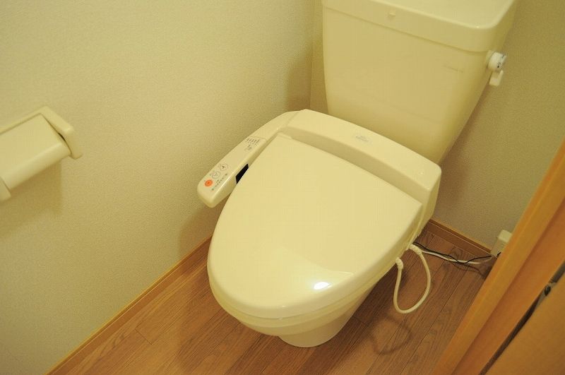 レオパレスすぷりんぐ トイレ