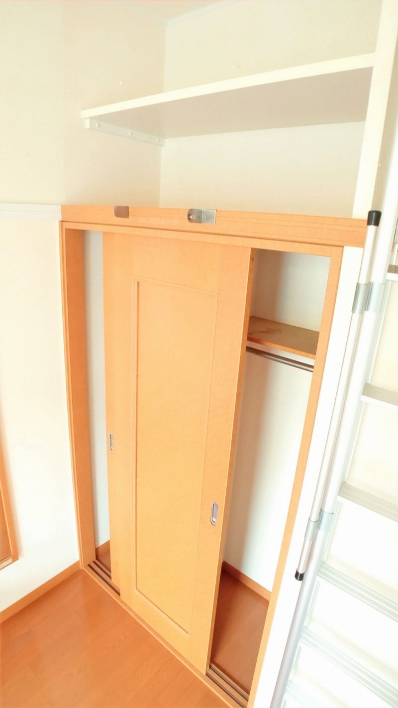 レオパレスコンフォートウッズⅤ 収納