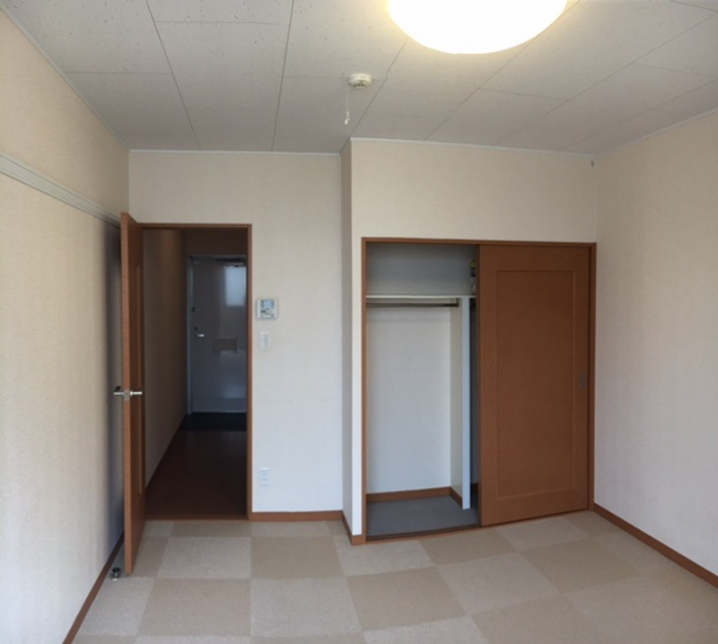 レオパレスレオーノⅢ 居間