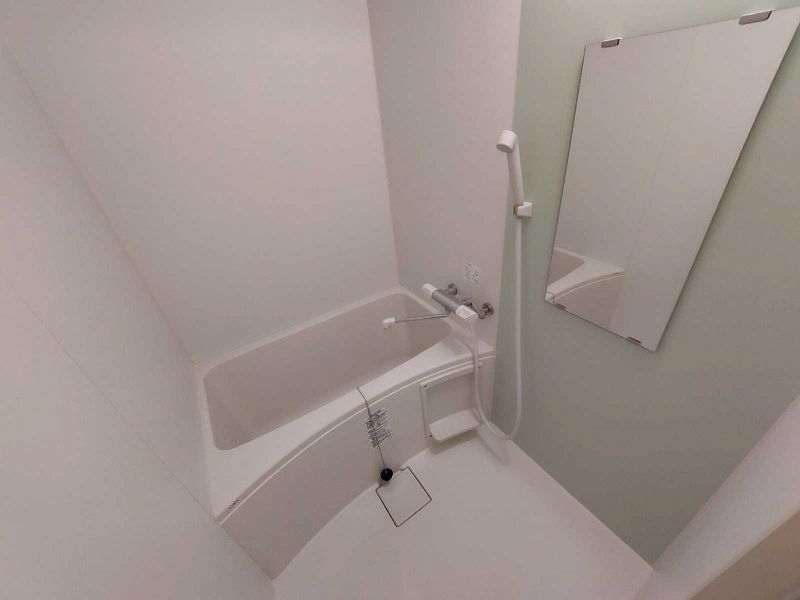 CLEINO MIKI Nishi Shinjuku Bathroom