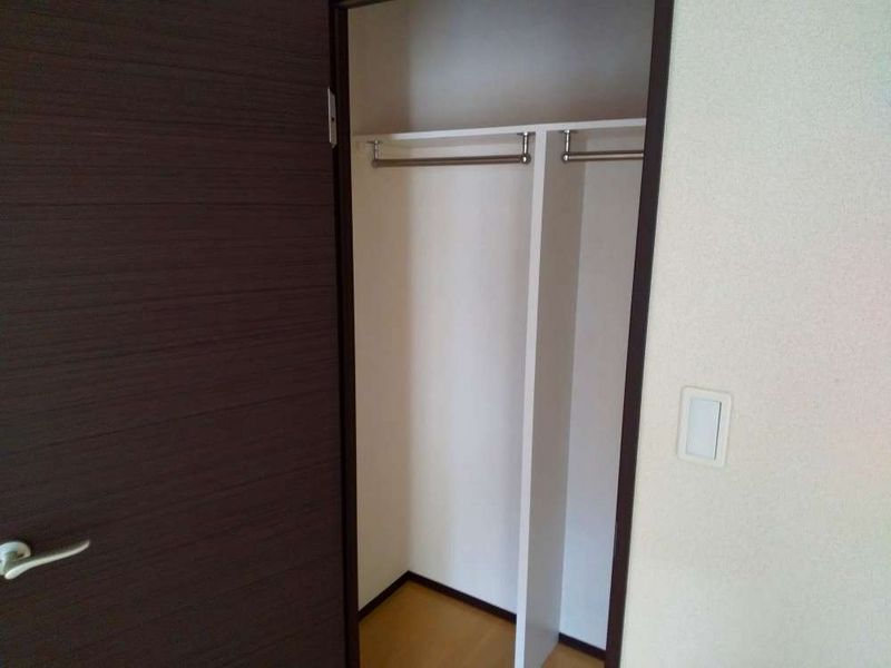 クレイノ山栄ハイツ 収納