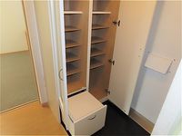 レオパレスすずらんⅡ 玄関