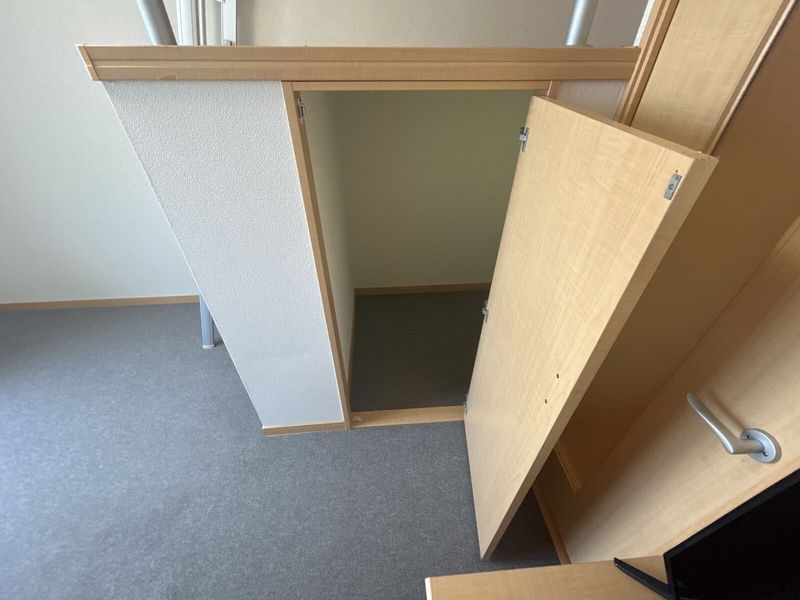 レオパレスクローバー 収納