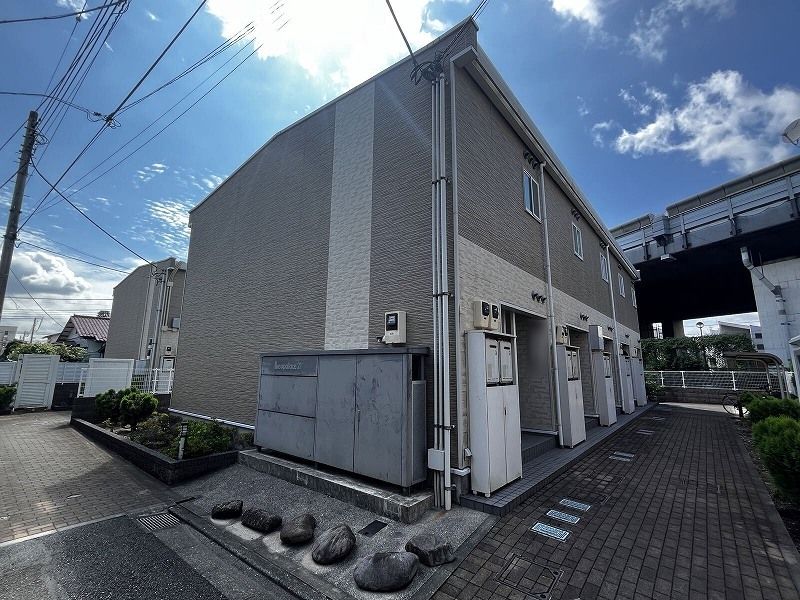 レオパレスシャンテＢ 外観