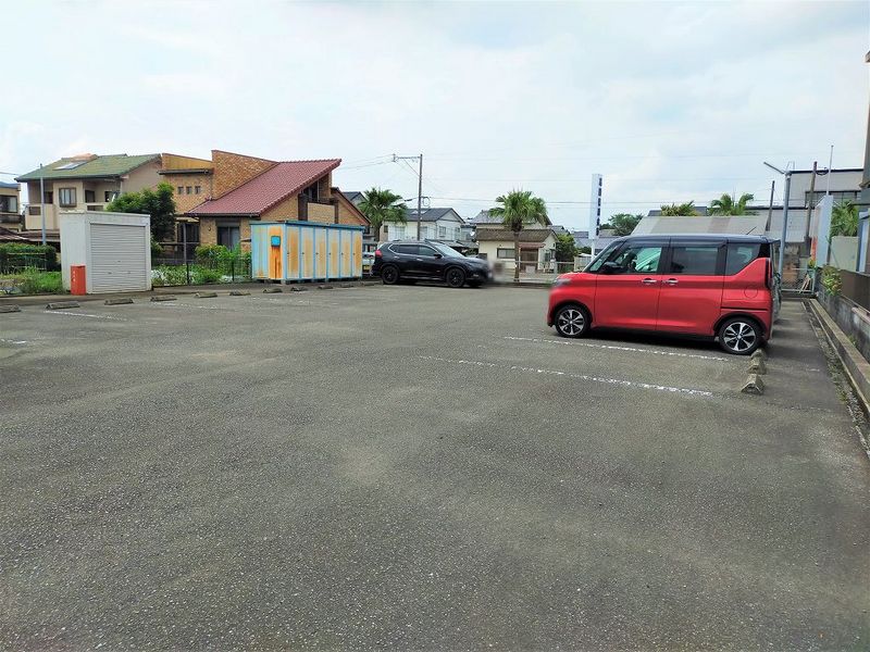 レオパレス和 駐車場