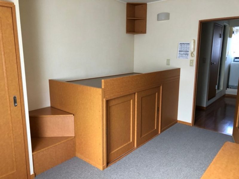 レオパレス鴻巣 寝室