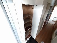 レオパレスディン 玄関