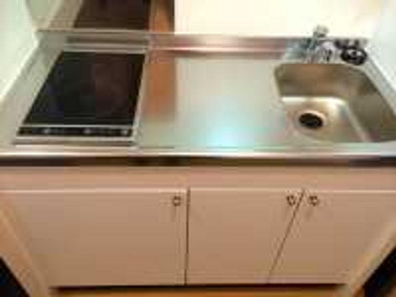 LEONEXT Hills KSM Kitchen