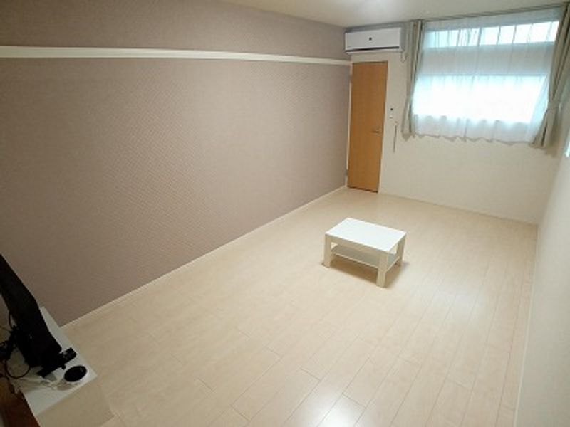 クレイノフローラ西長洲 寝室
