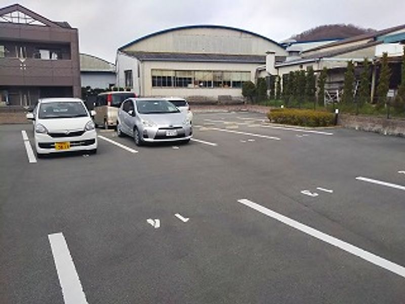 レオネクストメゾン　ド　北条 駐車場