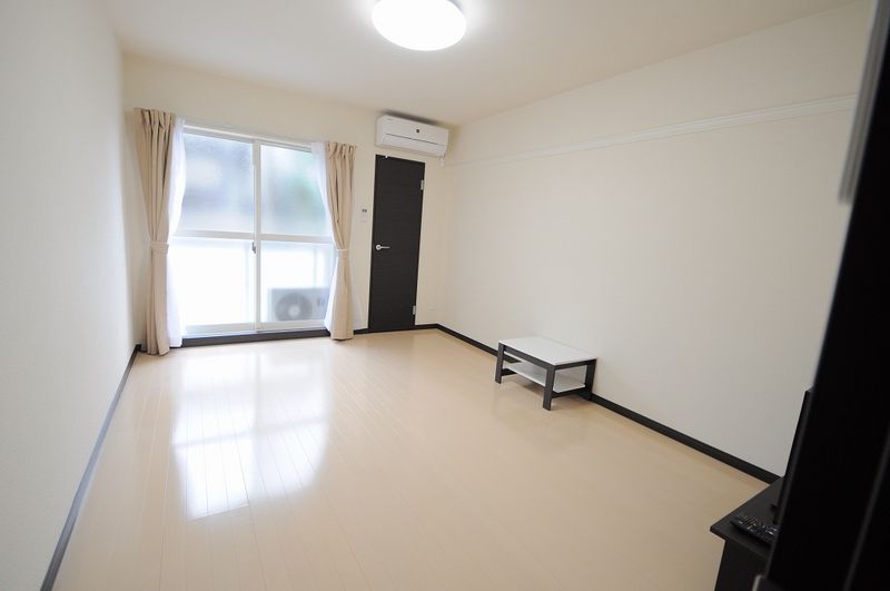 LEONEXT Kido Living room