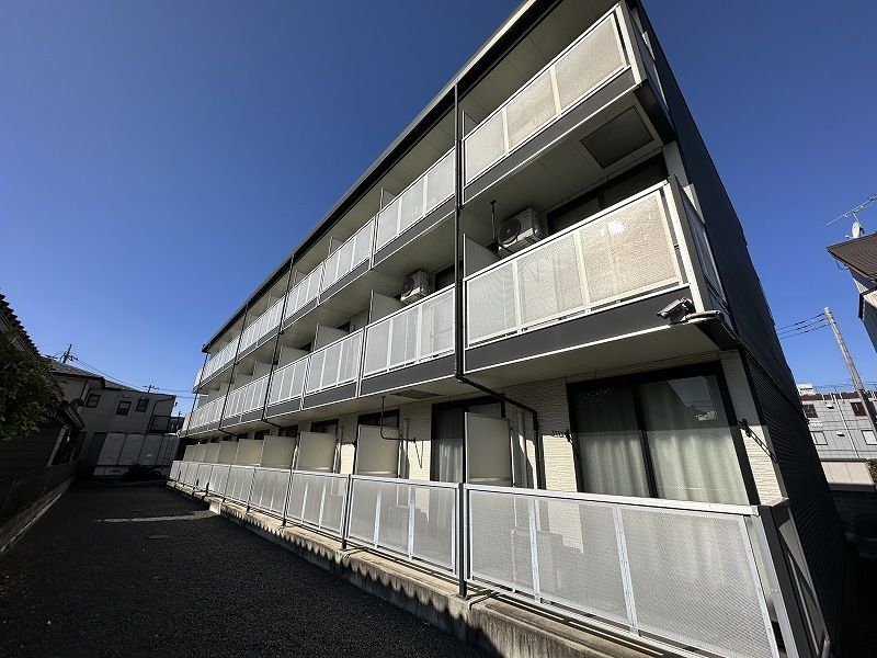 レオパレス中今泉 バルコニー