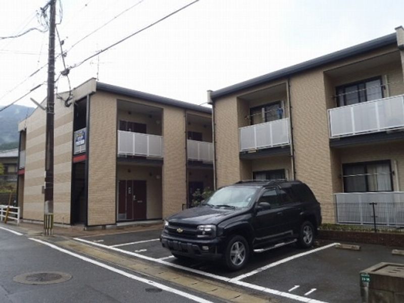 レオパレスカーサベルデ油山Ⅱ 駐車場