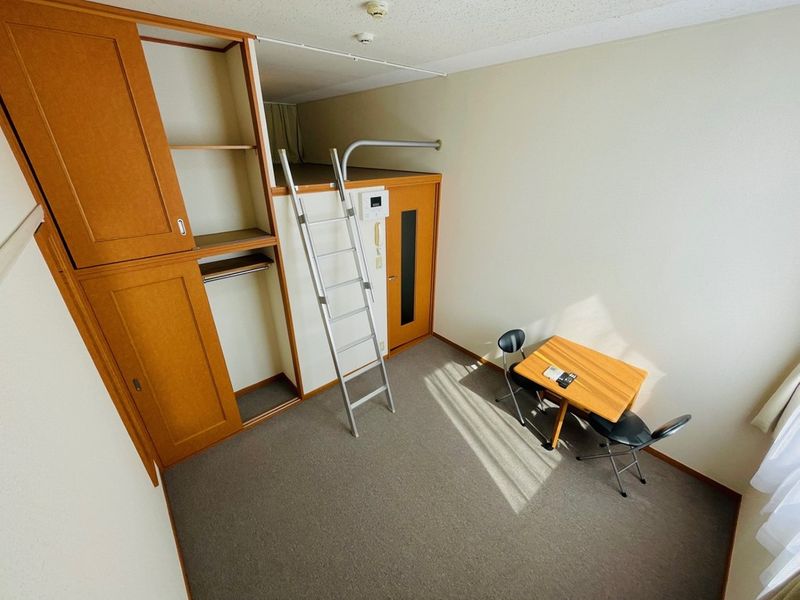 レオパレスはいむるぶし 収納
