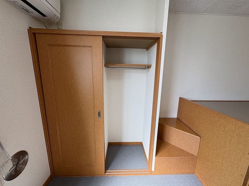 レオパレスもみじ山 収納