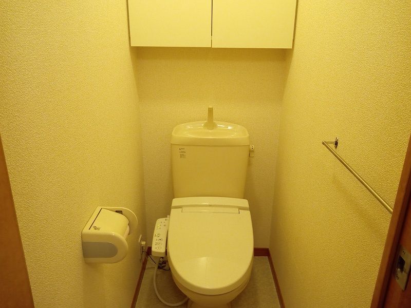 レオパレス御所野 トイレ