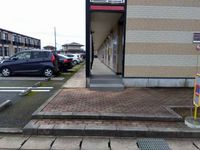 レオパレスビバリーヒルズ エントランス