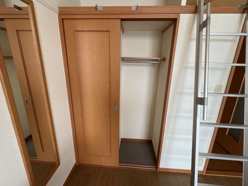 レオパレスエスポワール 収納