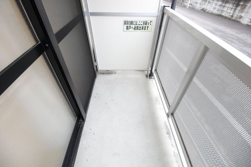 レオパレス関屋 バルコニー