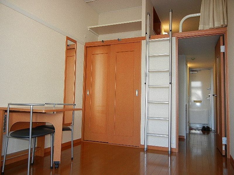 レオパレスｅｃｌａｔ 居間
