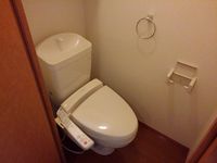 レオパレスサルウェイ三条 トイレ