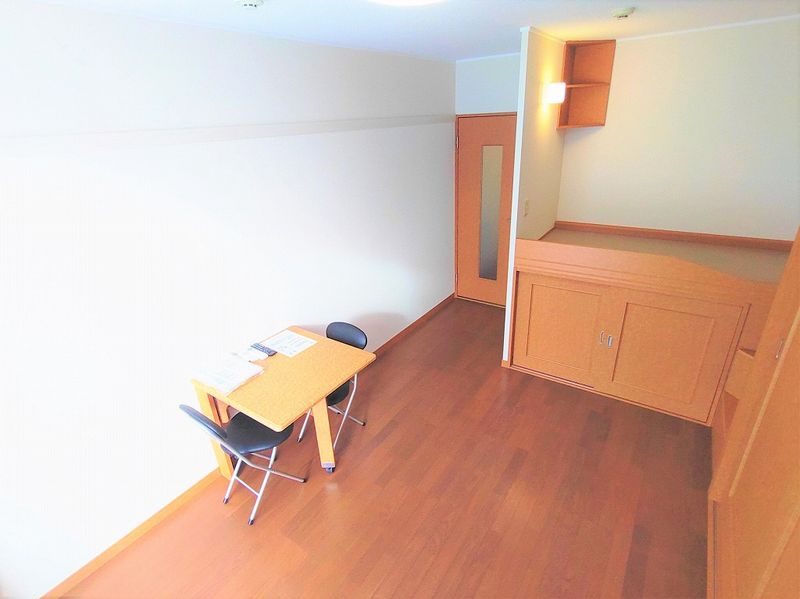 レオパレスエトワール 居間