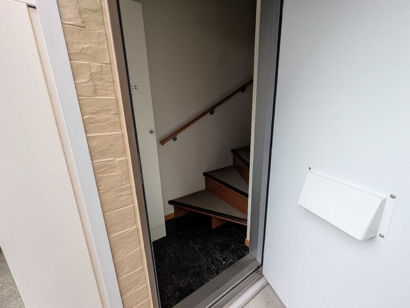 leopalace Win Hozumi 현관