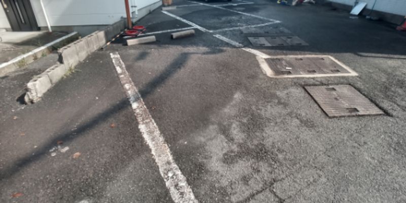 レオパレスフカサカ南 駐車場