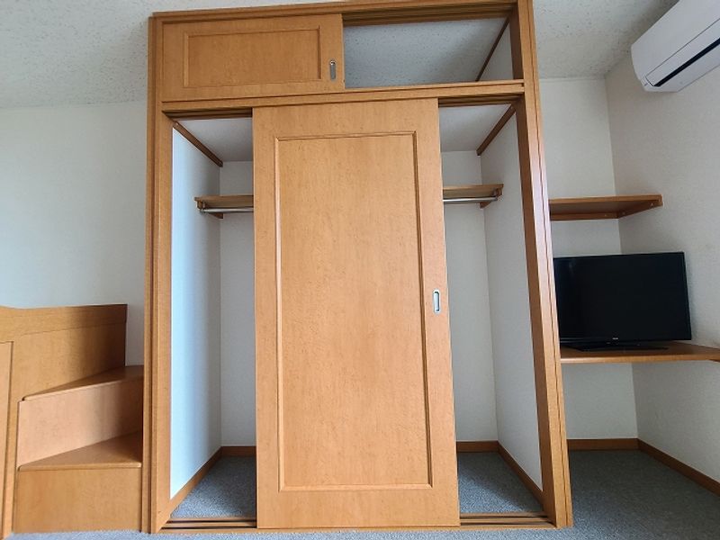 レオパレス若宮南 収納