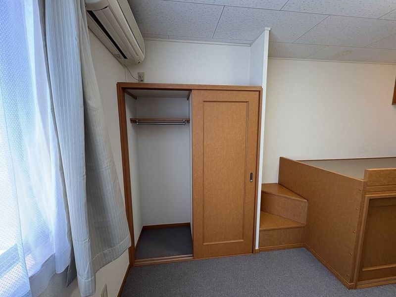 レオパレスエクレール 収納