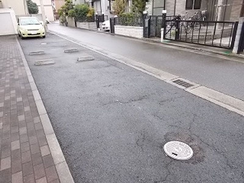 レオパレスＭＩＬＬＥＮＩＵＭ 駐車場